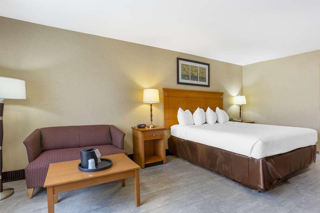 Hotel Western Danbury/bethel 3*